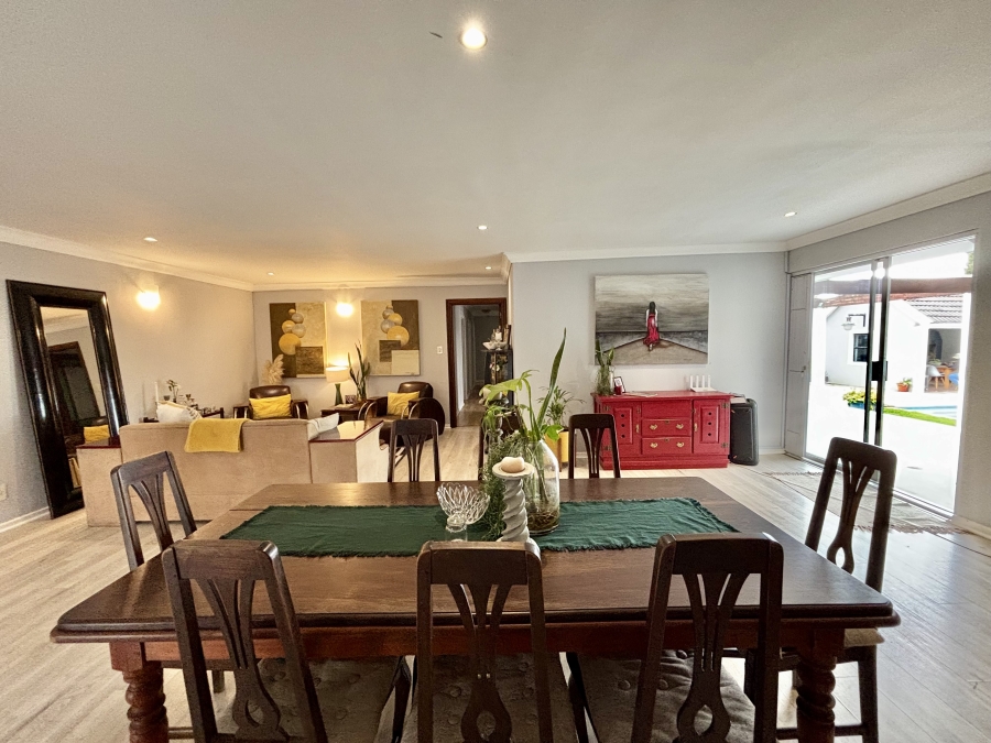 5 Bedroom Property for Sale in Vierlanden Western Cape